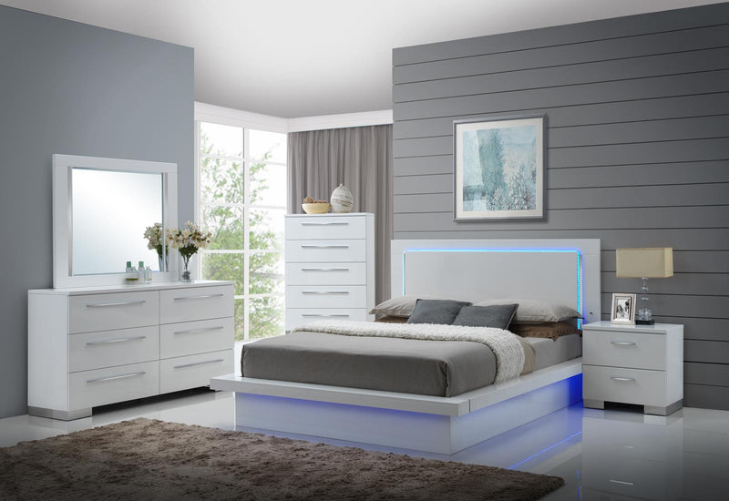 New Classic Sapphire King Platform Bed in White